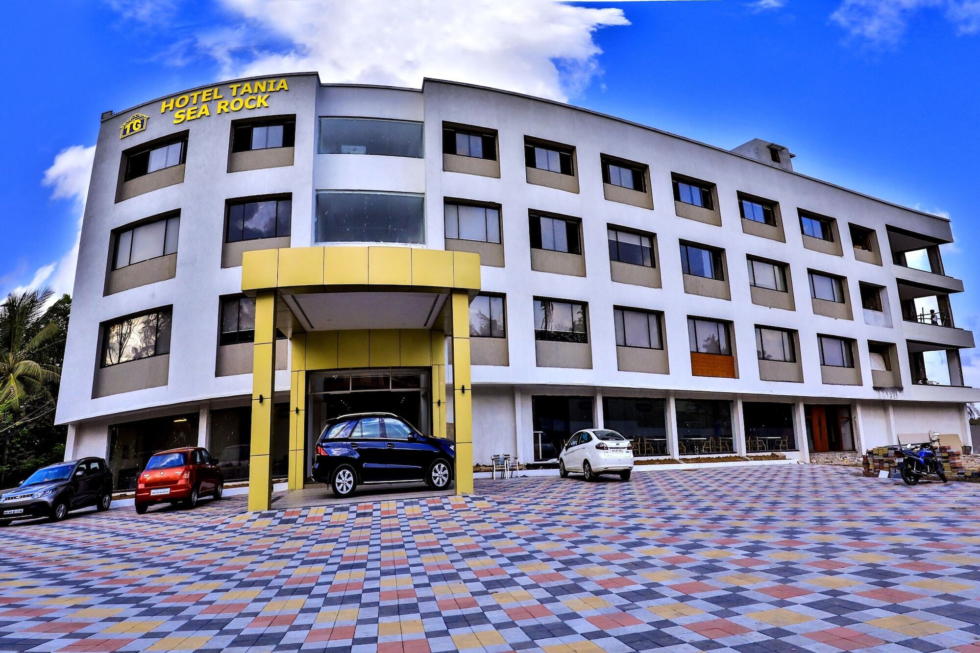Hotel Tania Searock Daman Bagian luar foto